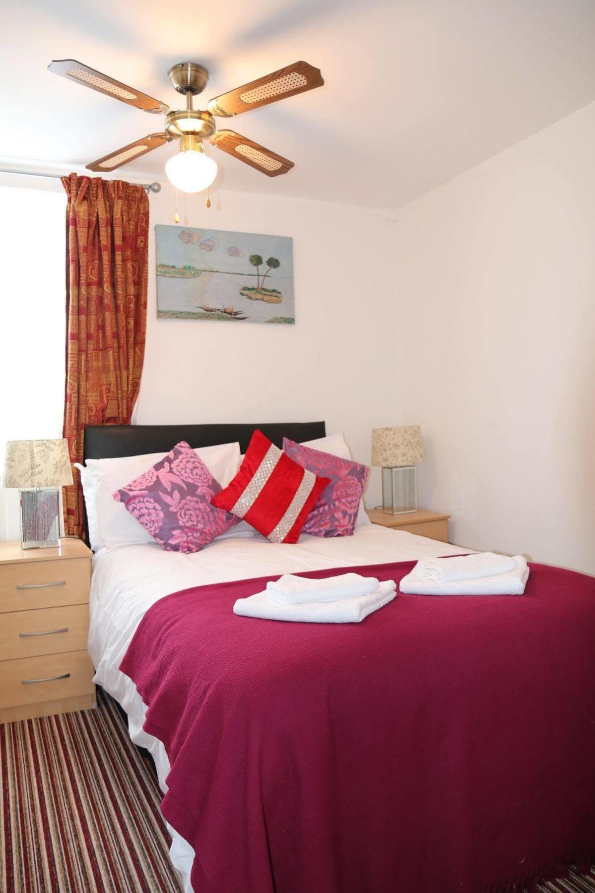 Metro House Star Accommodation 伦敦 外观 照片